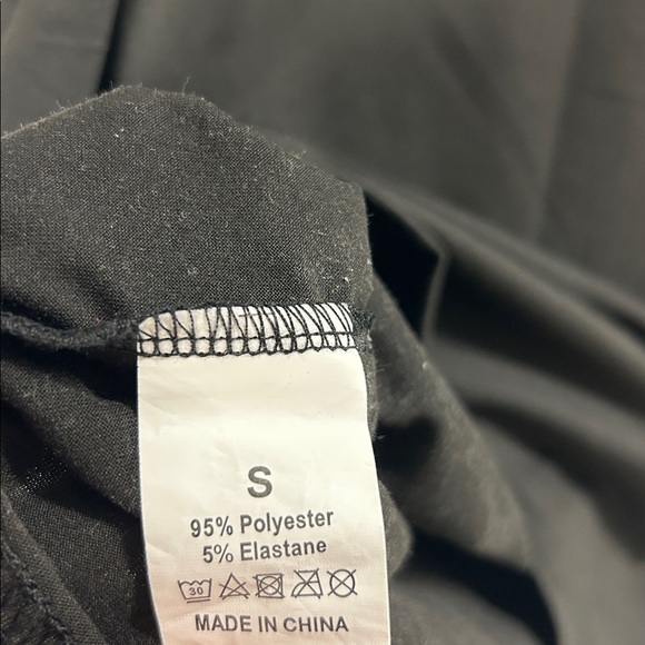 Mother of Dragons Black Short Sleeve T-Shirt -Size Small - Picture 4 of 6